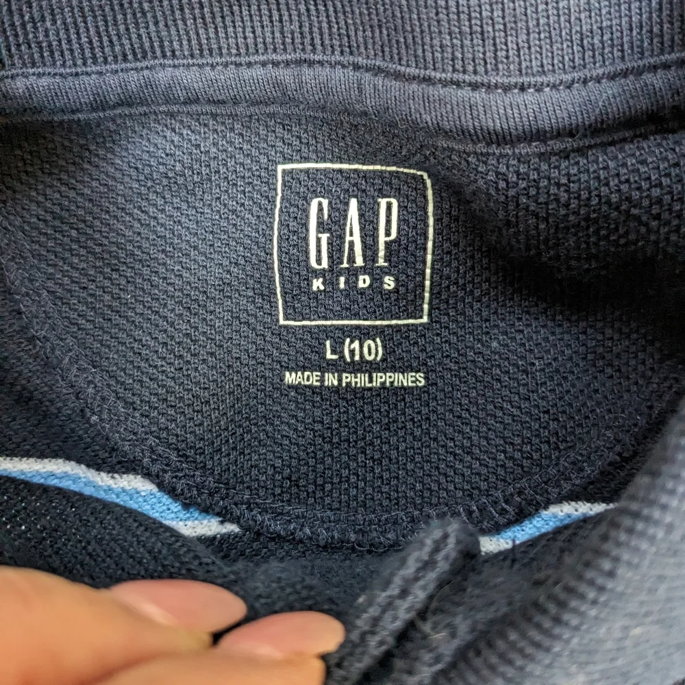 GAP this dark